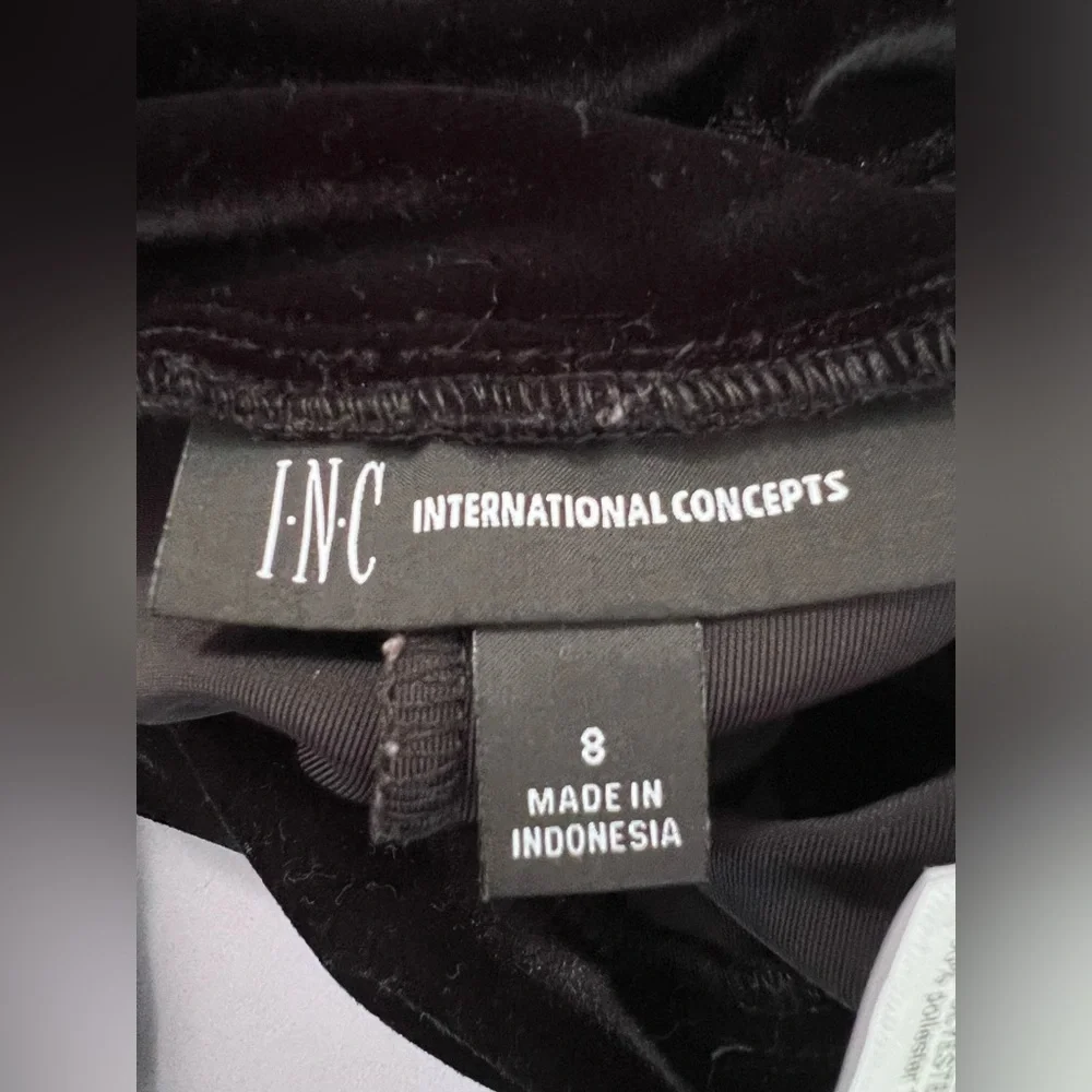 INC International Concepts Women‎ Velvet Skinny  Ankle Pants Sz 8 Black